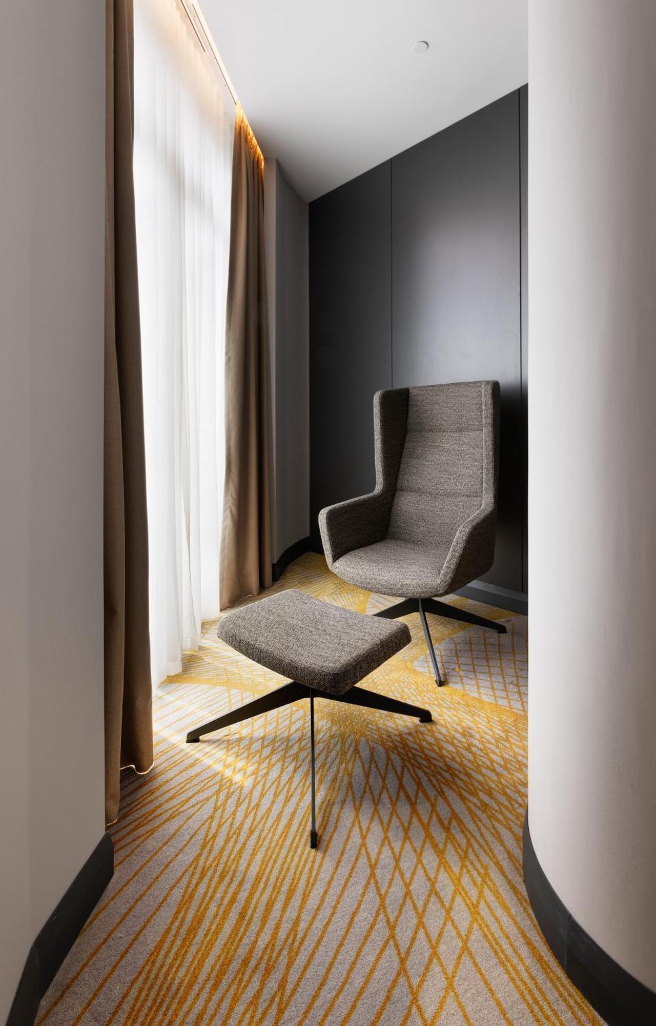 Ibis Styles Istanbul Merter ห้อง รูปภาพ Armchair and ottoman